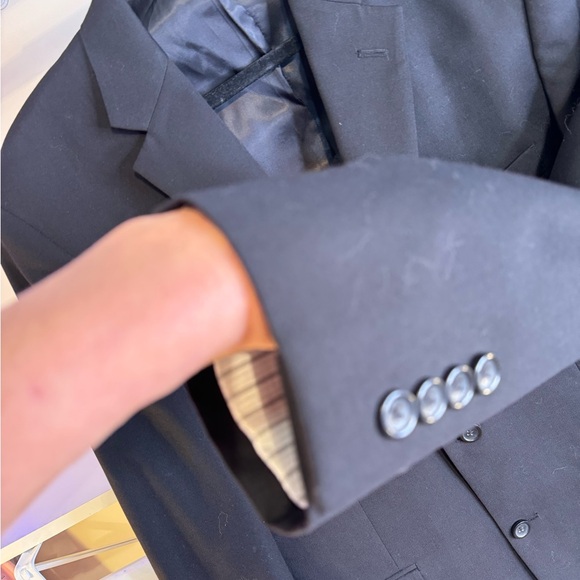 23 inches pit to pit length 31 inches maybe line jacket - Picture 4 of 13